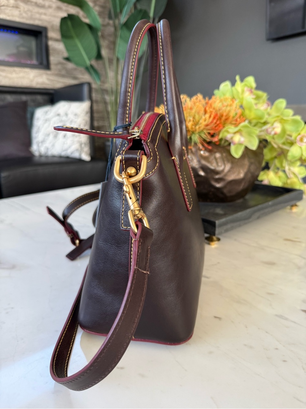 New Dooney & Bourke Florentine Domed Satchel Italian Vacchetta Leather - Picture 7 of 16